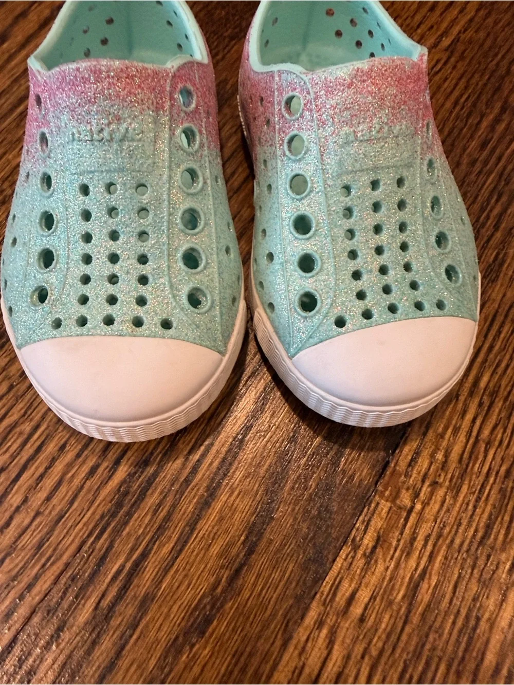 Native Blue & Pink Water Shoes Size 5